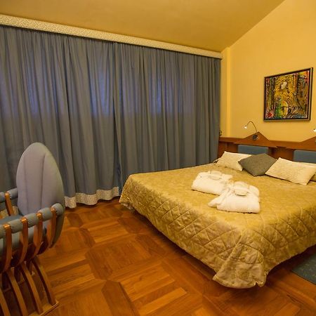 Hotel Lombardia Monfalcone Exterior photo